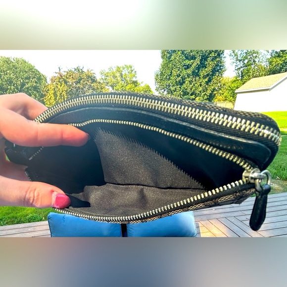 Coach Signature Black Smoke Double Zippered Wristlet/ Long Wallet With Hang Tag - Picture 11 of 16